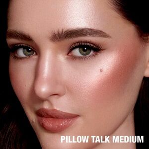 Charlotte Tilbury Beauty Highlighter Wand